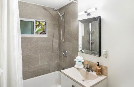 Luxury Tropical Oasis-4 BedRm Private Pool Retreat - Foto 15