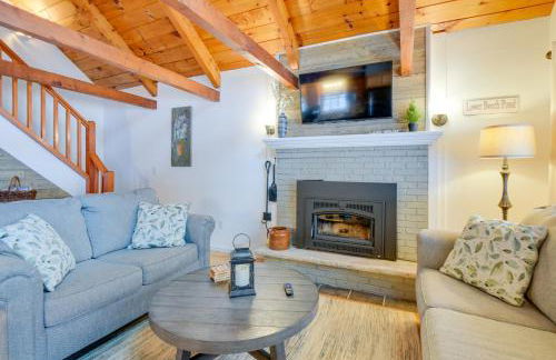 Cozy Tuftonboro Home with Deck - Walk to Beaches! - Foto 1