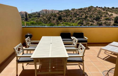 4New, 2 bed 2 bath Apartment Built 2024 with Community Pool and local beach - Photo 39