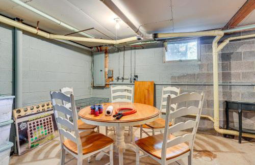 Less Than 1 Mi to Lake Cabin with Hot Tub in Greentown! - Foto 24