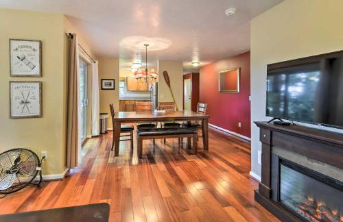 Near Skiing and Hiking Inviting Retreat in Victor! - Photo 7