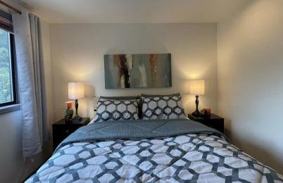 Remodeled, Spacious, Modern Retreat 5 BR, 3BA, 2KIT - Foto 14