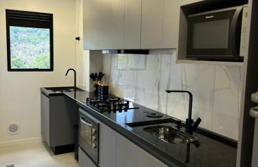 Apartamento Novo 3,3 Km da Villa Germânica - Foto 3