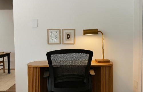 Modern Downtown 1BR Stay in Downtown Royal Oak - Foto 6