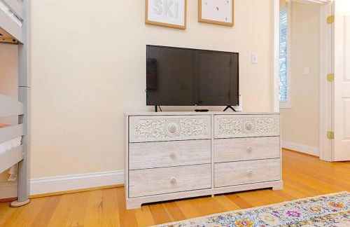 Stoney Creek Cottage Wintergreen w EV Charger - Foto 26