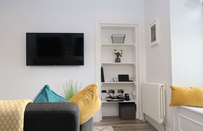 Dollar Apartments at 39 - Photo 20