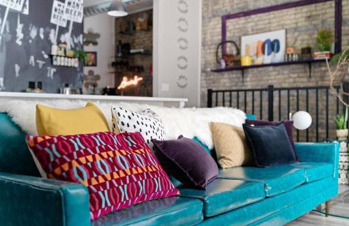 The Bentley Condotel, Heart of Walkers Point with Garage, Yard - Foto 8