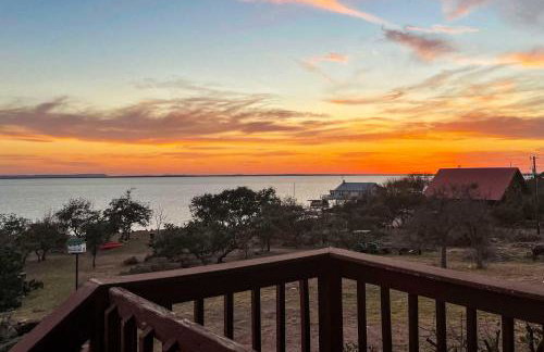 Private Deck & Grill: Sunny Lakefront Escape - Photo 28