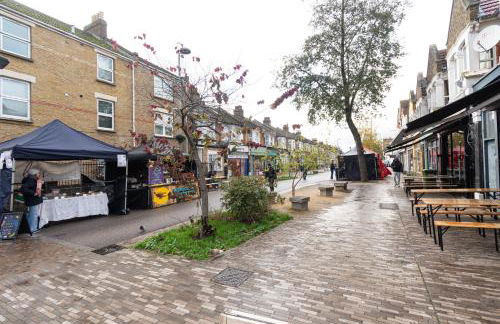 Cottage Flat 2BD Leyton Near Central Line - Sleeps 10 - Foto 13