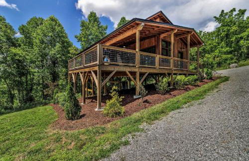 Romantic Mountain Retreat with Hot Tub and Panoramic Views Near Marshall, NC - Foto 30