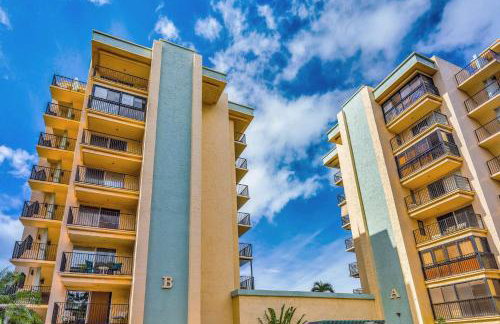 Oceanfront Modern Coastal Remodel - Serene Sunsets & Relaxation on Large Lanai - Foto 28