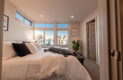 Rooftop access and Views Lake Union Lookout - Photo 38