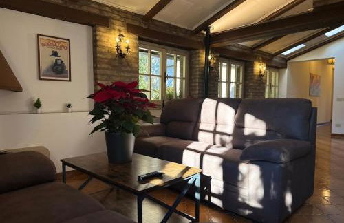 Spacious 4BR Suite & Prime Location and Comfort - Foto 8