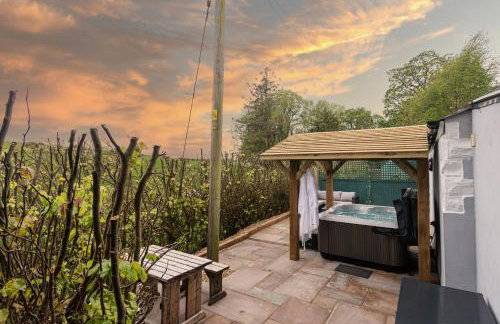 Scenery Hill Hideaways The Coach House Charming Retreat with Jacuzzi and BBQ Hut Near the Lake District - Foto 24