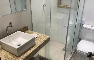 Prainha com roupa de cama e banho - Foto 49