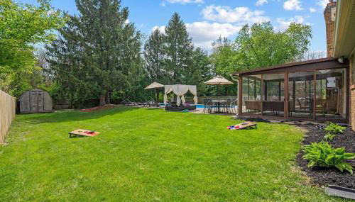 Zestlife-LuxuryEscape-ThemedRooms-Pool-GameRoom - Foto 5