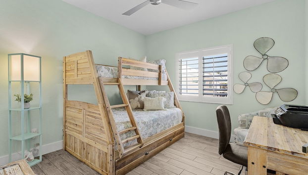 Welcome To Mermaid Bay Vacation Rental - 261 Delmar 3 Bedroom Home by RedAwning - Foto 3, Habitación