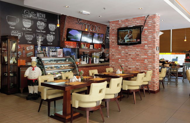 Mena Aparthotel - Photo 37