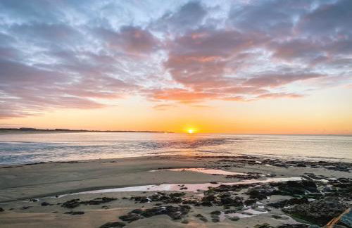 Villa Bel'Odet, appartements modernes au calme, terrasses pour les T2, grand jardin et parking gratuit, à 5 min des plages de Bénodet - Foto 9