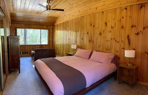 Serene and Magical Cabin w/Barrel Sauna and Fireplace - Foto 7