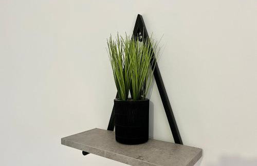 Central Bedford FREE Parking & Private Garden& Conservatory Perfect for large group of people - Foto 31