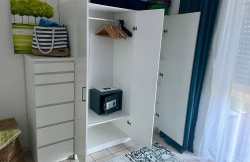 Fußläufig zu S-Bahn nach München und See Gemütliche und voll ausgestatette 2 Zimmer Ferienwohnung am Wörthsee mit Terrasse, Grill, Schaukel, Doppelbett oder getrennte Betten, ideal zum Entspannen aber auch zum Arbeiten - Foto 25