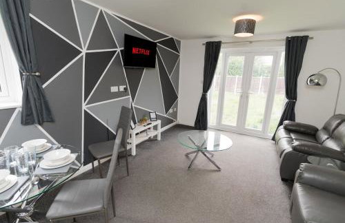 Contractors-Relocation-Free Parking-M5 Junction2 - Foto 1
