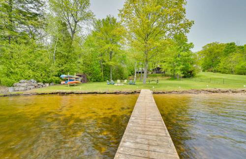 Hike and Snow Play! Waterfront Paradise Lake Retreat - Foto 26