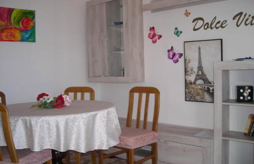 Dolce Vita - Fantastic view -Free Wi-fi & late check-out - Foto 12