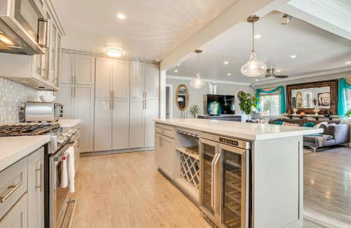 4 Mi to Beach Chic Los Angles Home with Patio! - Foto 10