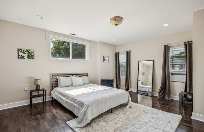 Elegant 5br Townhome In Prime Location 5 Bedroom Townhouse by RedAwning - Foto 4