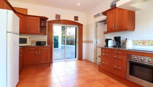 Casa Rainha Near Carvoeiro pool BBQ - Foto 2