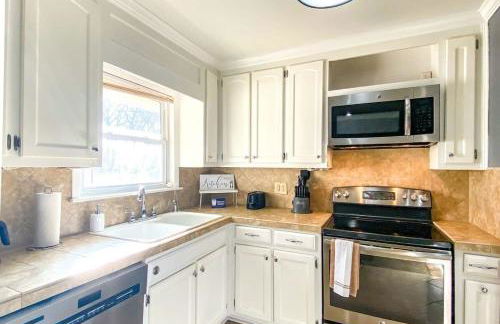 Cardinal Aerie- 5 mins from Rainbow Mountain Hiking Trails - Foto 16