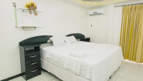 Riverfront Retreat Prime Location Apartment with Stunning Views of the RioNegro - Photo 3