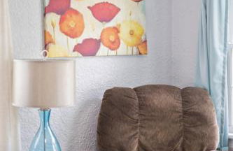 Bo360 White House with Fenced Yard - Foto 25