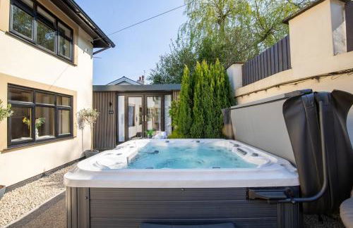 Rainbow Cottage Spacious Detached Home, Hot Tub, Sleeps 7 - Foto 6