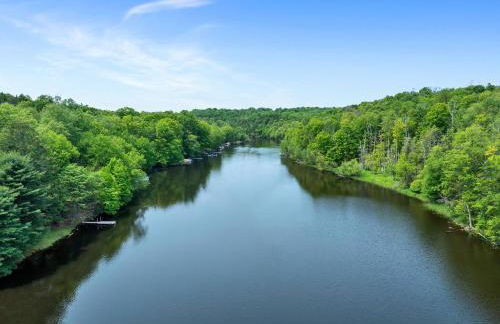 Lazy River Cabin: Lakefront Stay - Foto 65