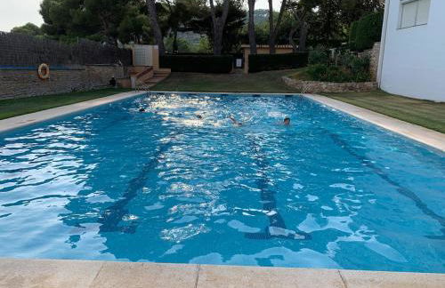 Beautiful apartment with pool terrace parking - Foto 34