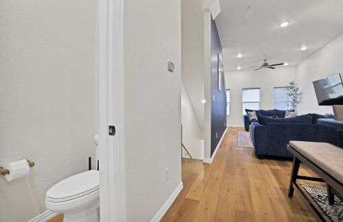 Victory Villa - Lux Townhome Walk 2 Globe Life - Rangers & Cowboys Stadiums - Foto 19