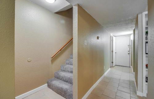 College Station Gem with Pool Access Near University - Foto 15