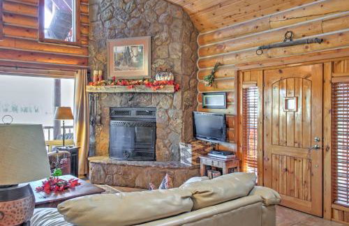 Rustic Cabin with Decks, Alpine Views and Pool Table! - Foto 3