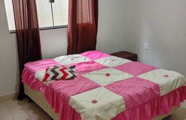 Casa com Piscina Próxima ao MotoGP Ideal para Grupos - Foto 3