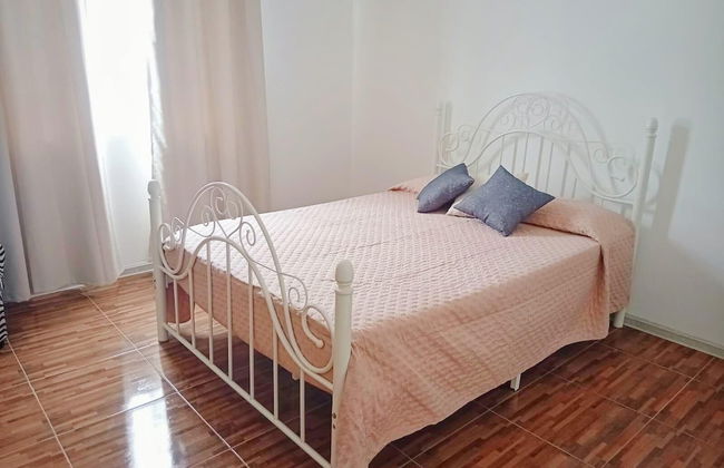 Villa Bella is 5 Mins From the Beach With Amazing Garden Overlooking the Pool - Foto 4