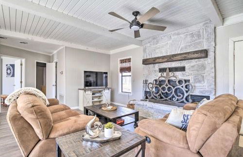 Updated Afton Cottage with Dock and Lake Access! - Foto 4