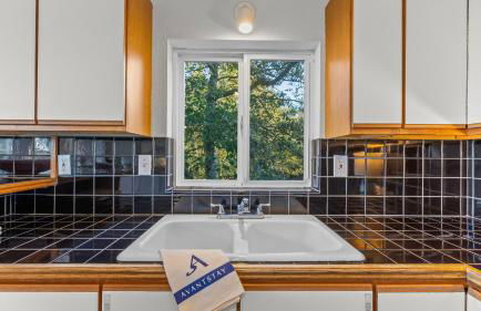 Incredible Water Views, Deck Relaxing Retreat Greenbank Getaway by Avantstay - Foto 36