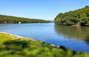 Modern cosy apartment walking distance to many cove beaches and coast path walks as well as the famous Helford river - Foto 28