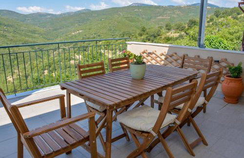 Eagle's nest - Photo 17