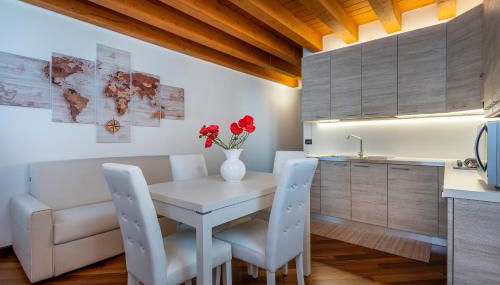 GuestHost - New Ride Palmanova Apartment - Photo 2