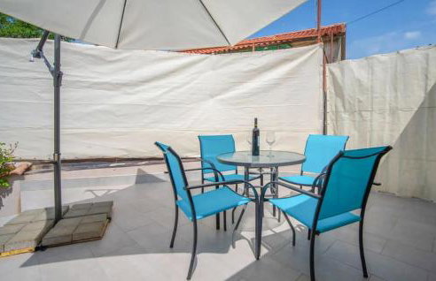 2 Bedroom Gorgeous Apartment In Veli Brgud - Photo 7