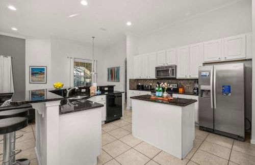 Heated Pool Lazy River Game Room 12 MI to Disney - Foto 15